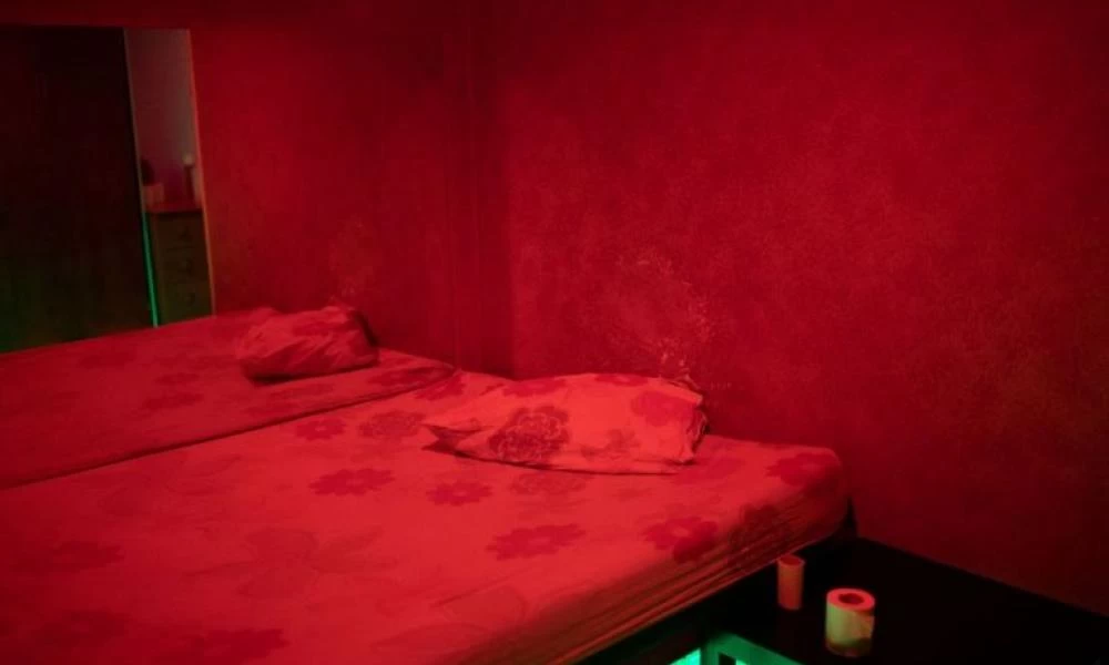"Βροχή" τα πρόστιμα και οι συλλήψεις στους οίκους ανοχής - Ξεπέρασαν τα 14.000 ευρώ